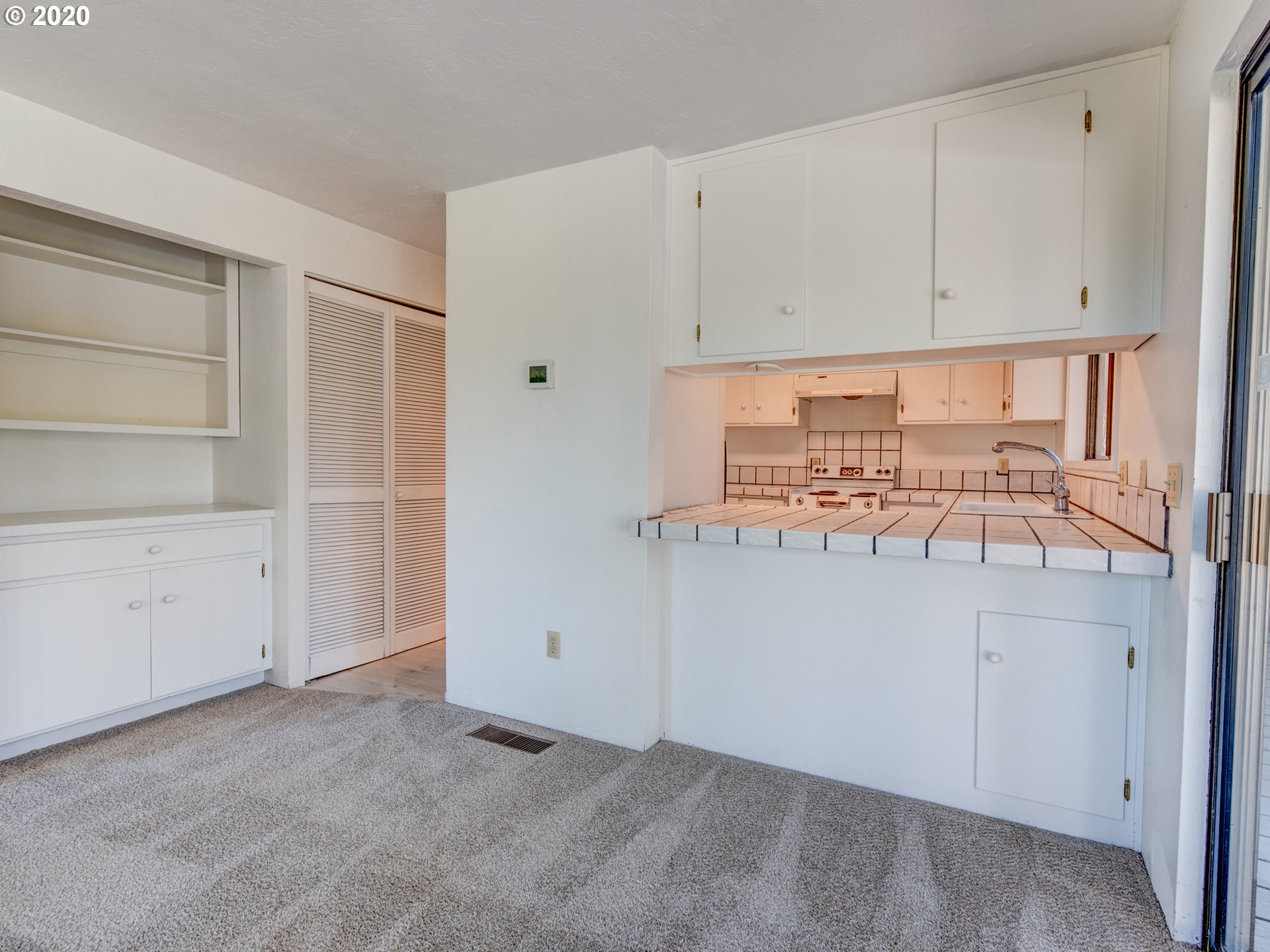 84487 Murdock Road Eugene, OR 97405 - Photo 7 of 28 Gallery Image 7
