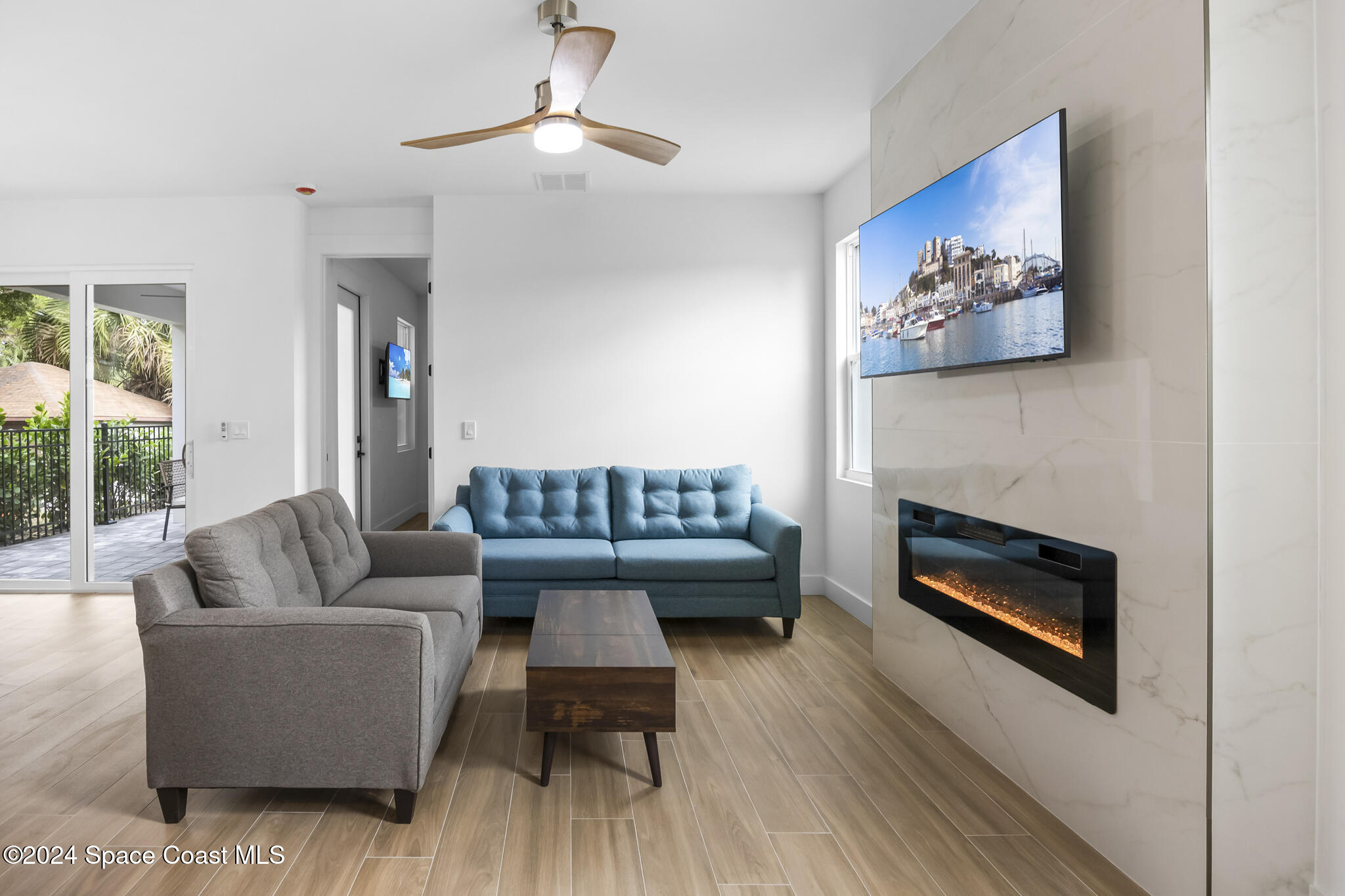 1905 Stockton Street Melbourne, FL 32901 - Photo 16 of 42 Living Area