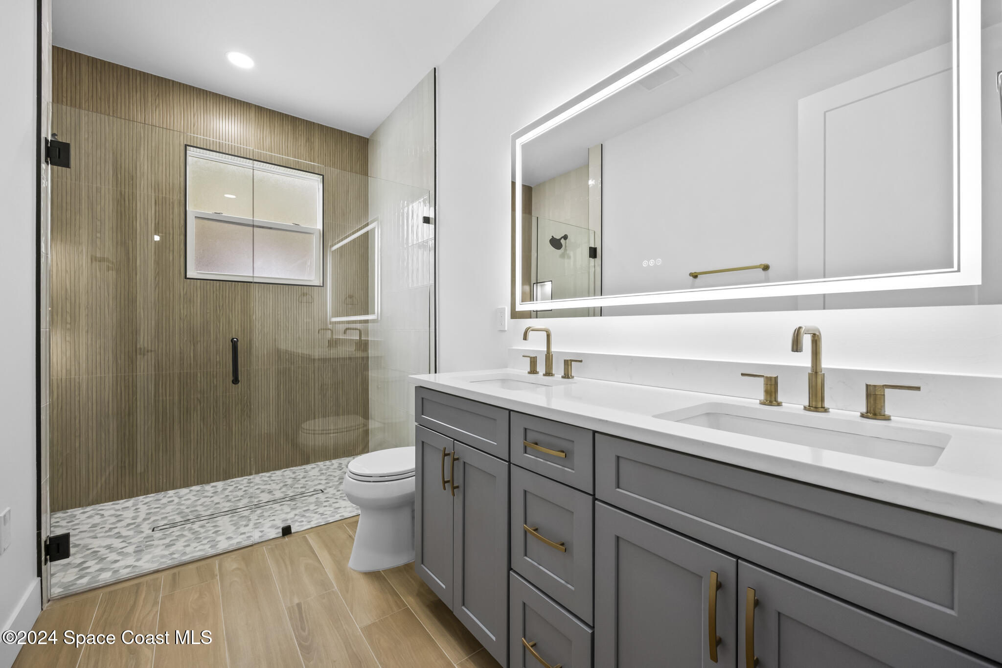 1905 Stockton Street Melbourne, FL 32901 - Photo 21 of 42 Primary Bath