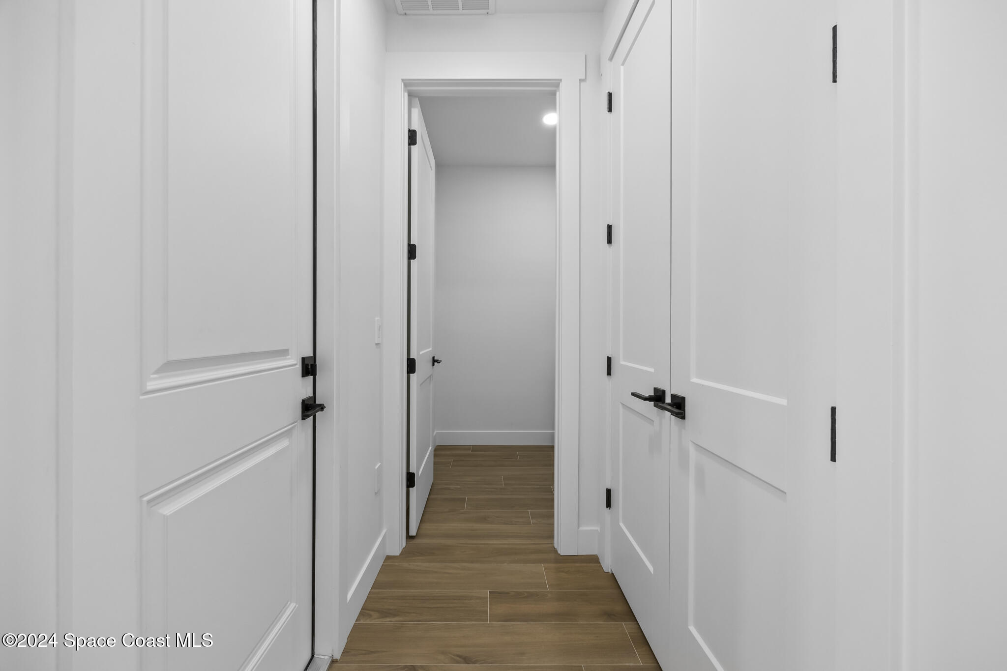 1905 Stockton Street Melbourne, FL 32901 - Photo 30 of 42 Hall