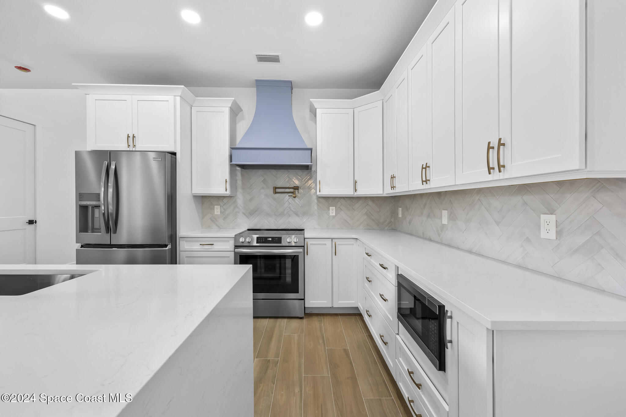 1905 Stockton Street Melbourne, FL 32901 - Photo 9 of 42 Spacious Kitchen