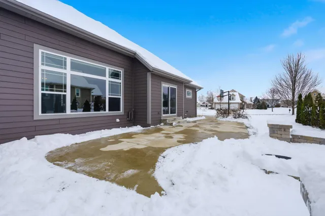 $1,099,000 | W229-n3655 Sterling Court, Pewaukee, WI 53072
