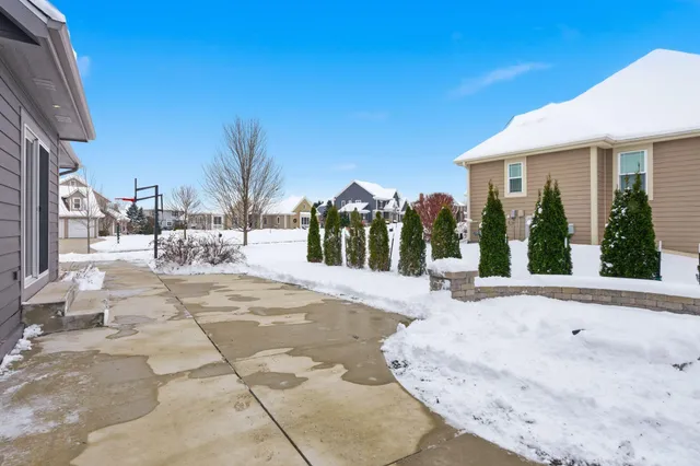 $1,099,000 | W229-n3655 Sterling Court, Pewaukee, WI 53072