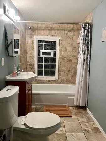 $1,250 | 81 Kibbee Street, Mount Clemens, MI 48043