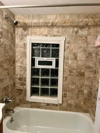 $1,250 | 81 Kibbee Street, Mount Clemens, MI 48043