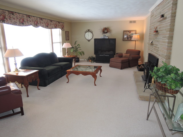 470 Prairie Avenue Naperville, IL 60540 - Photo 8 of 25