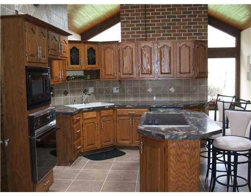 162 Lihi Road Darlington, PA 16115 - Photo 9 of 18 Kitchen.