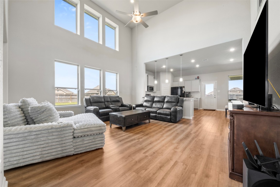 210 Vly Rnch Trail Dayton, TX 77535 - Photo 9 of 50