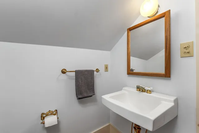 $456,000 | 6 On The Common, Unit 4, Lyme, NH 03768