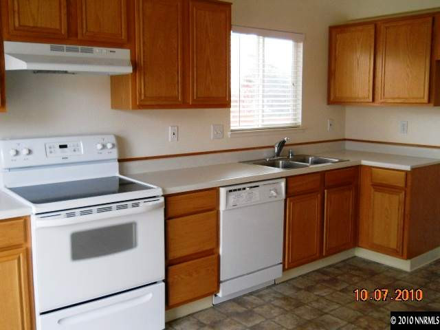 18273 Lanceleaf Court Reno, NV 89508 - Photo 3 of 10 Photo 3