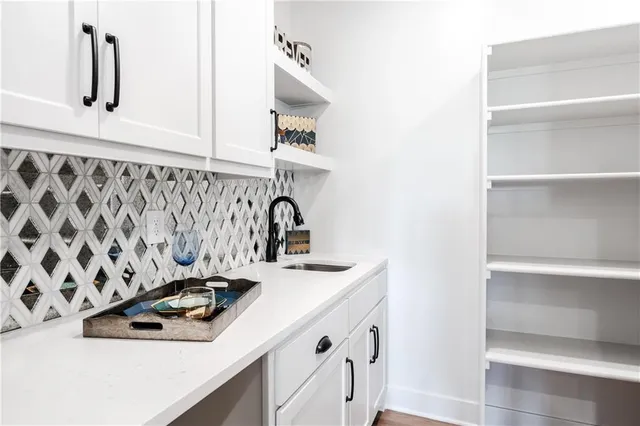 $699,850 | 3222 Southwest Enoch Street, Lee's Summit, MO 64082