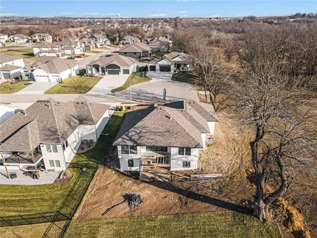 $699,850 | 3222 Southwest Enoch Street, Lee's Summit, MO 64082