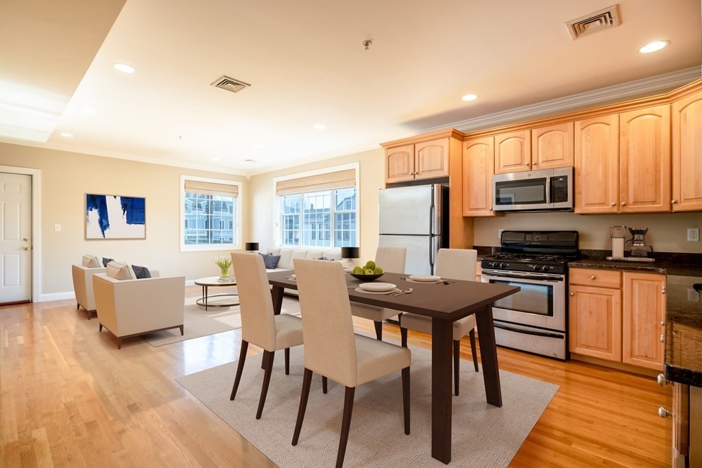 20 R Cross Street, Unit 2 Somerville, MA 02145 - Photo 1 of 37 Gallery Image 1