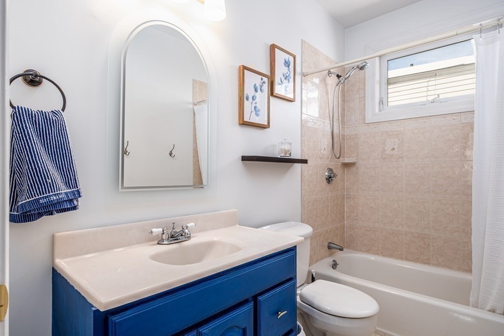 20 R Cross Street, Unit 2 Somerville, MA 02145 - Photo 22 of 37 Gallery Image 22