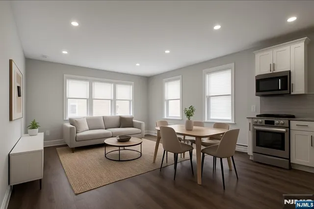 $2,325 | 36 Garfield Place, Unit 11, South Hackensack, NJ 07606