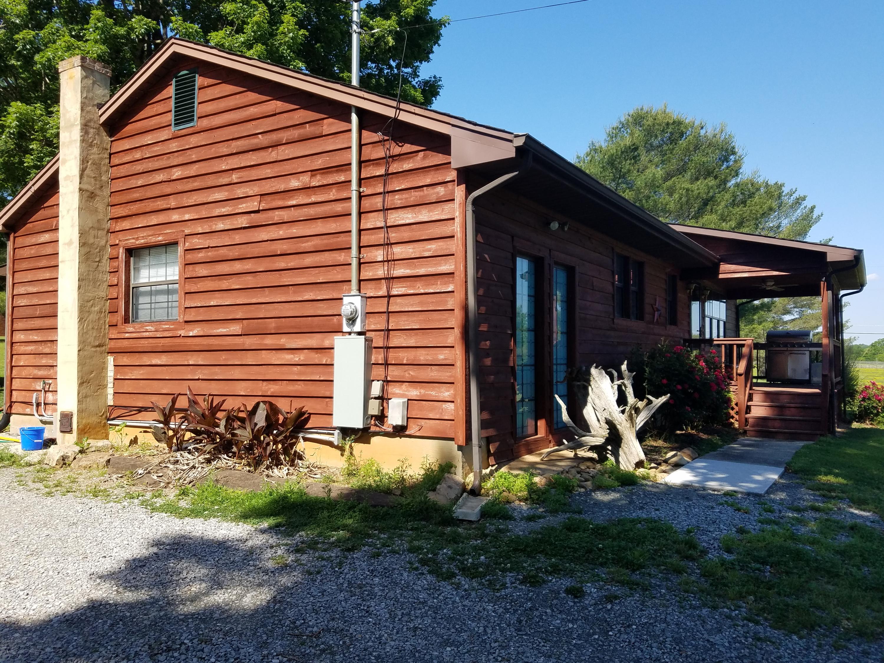 3209 Howell Road Mascot, TN 37806 - Photo 4 of 5 Covered Front Porch...