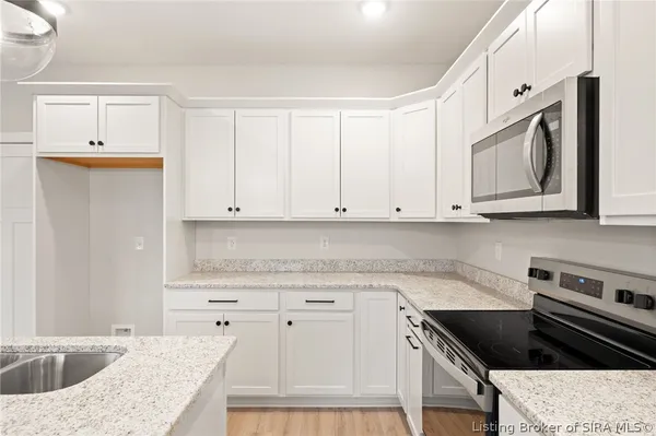 $309,900 | 5205 North Hampton Court, Unit LOT #1514, Charlestown, IN 47111