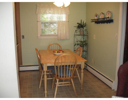 4 Lawrence Road Wayland, MA 01778 - Photo 7 of 13 Gallery Image 7