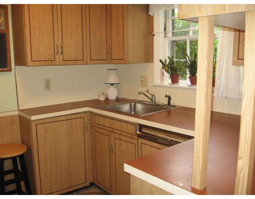 4 Lawrence Road Wayland, MA 01778 - Photo 8 of 13 Gallery Image 8