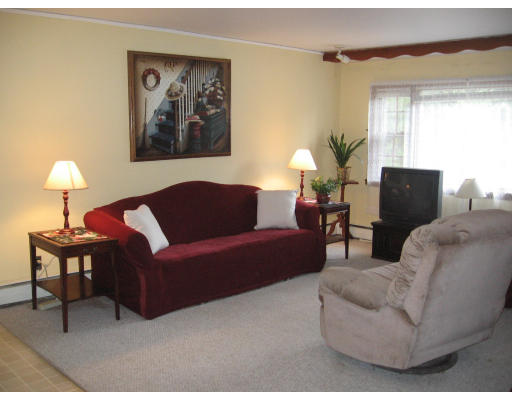 4 Lawrence Road Wayland, MA 01778 - Photo 9 of 13 Gallery Image 9