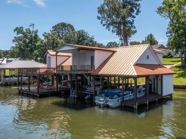 a small pool covered with the swimming pool of the house