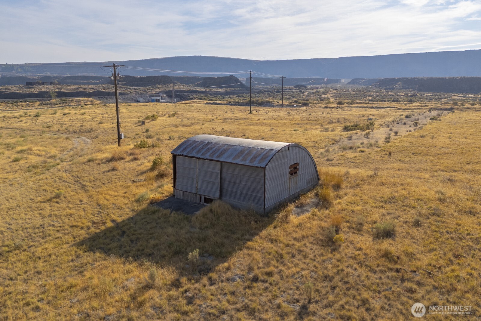 605 Northwest 23rd Road Soap Lake, WA 98851 - Photo 21 of 28 a view of a balcony with an ocean view