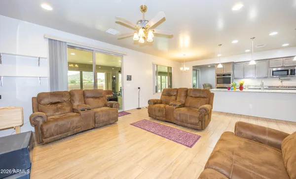 $795,900 | 10122 South Vaquero Lane, Hereford, AZ 85615