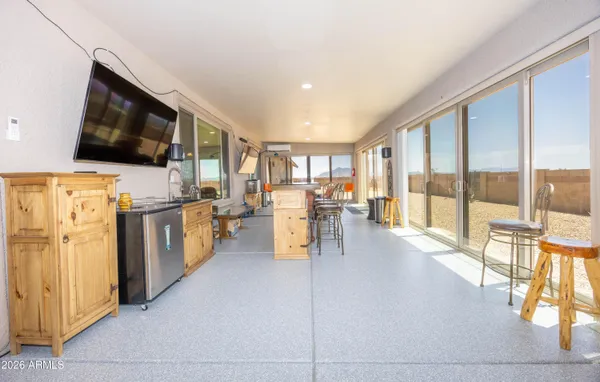 $795,900 | 10122 South Vaquero Lane, Hereford, AZ 85615