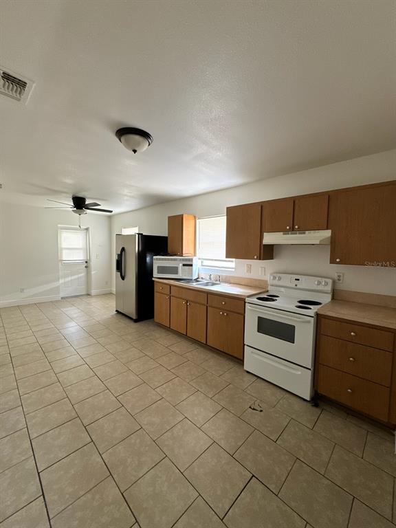 1352 Southwest 69th Road Bushnell, FL 33513 - Photo 10 of 16