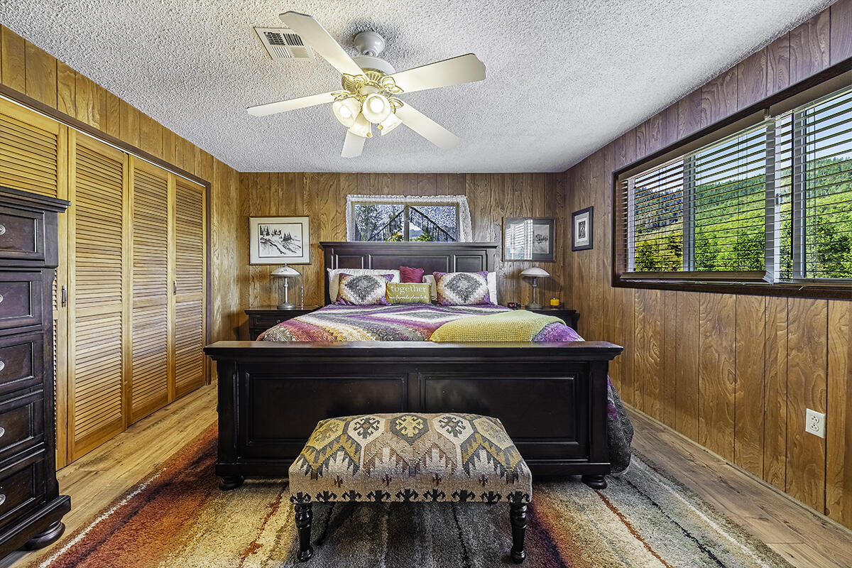 5388 Kane Creek Road Central Point, OR 97502 - Photo 14 of 48 DSC01944-Edit