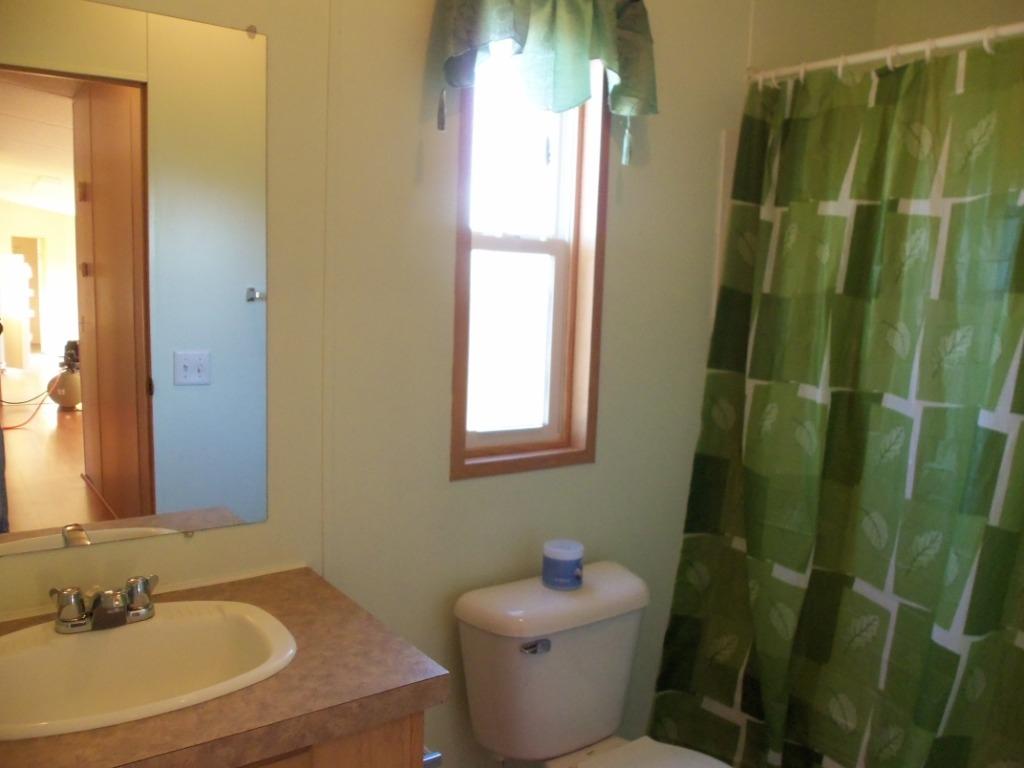 891 Parsonage Road White Pine, TN 37890 - Photo 24 of 29 2nd Bathroom