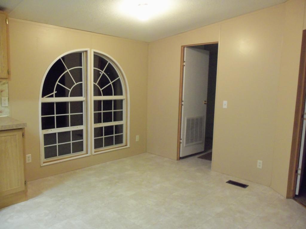 891 Parsonage Road White Pine, TN 37890 - Photo 7 of 29 Breakfast Room