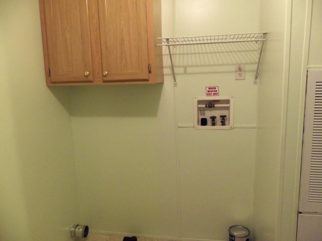 891 Parsonage Road White Pine, TN 37890 - Photo 9 of 29 Laundry Room