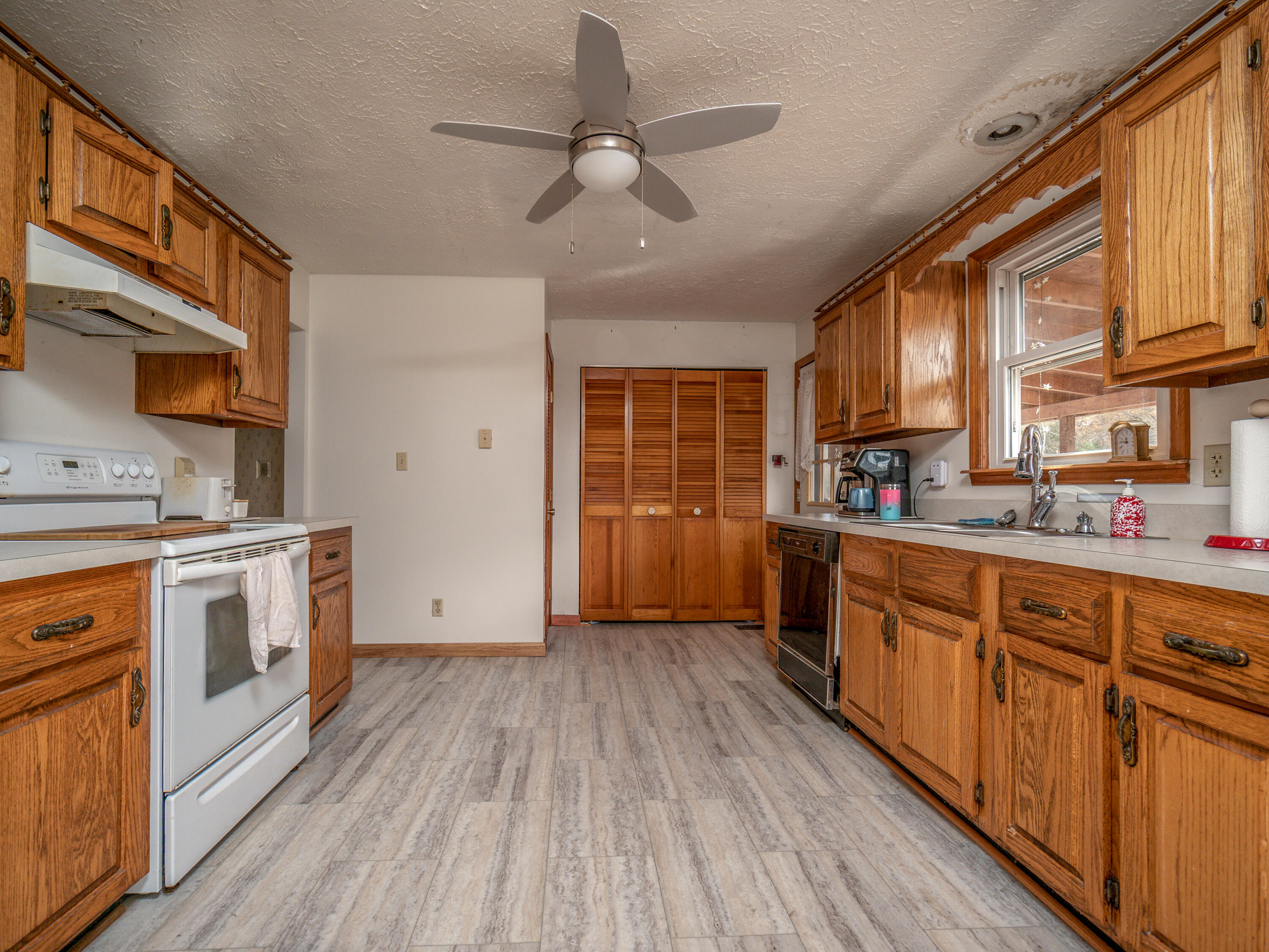 11039 Brown Ridge Road Morehead, KY 40351 - Photo 10 of 55 PTH23848-Edit