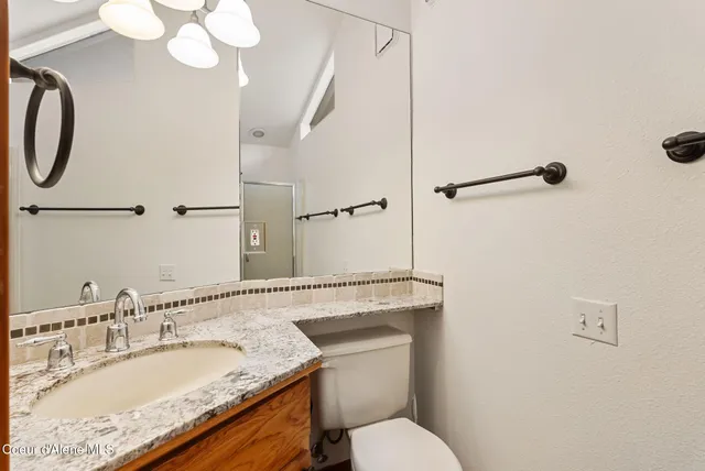 $1,595,000 | 125 Crystal Springs Road, Unit 202, Sandpoint, ID 83864