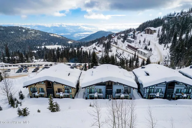 $1,595,000 | 125 Crystal Springs Road, Unit 202, Sandpoint, ID 83864