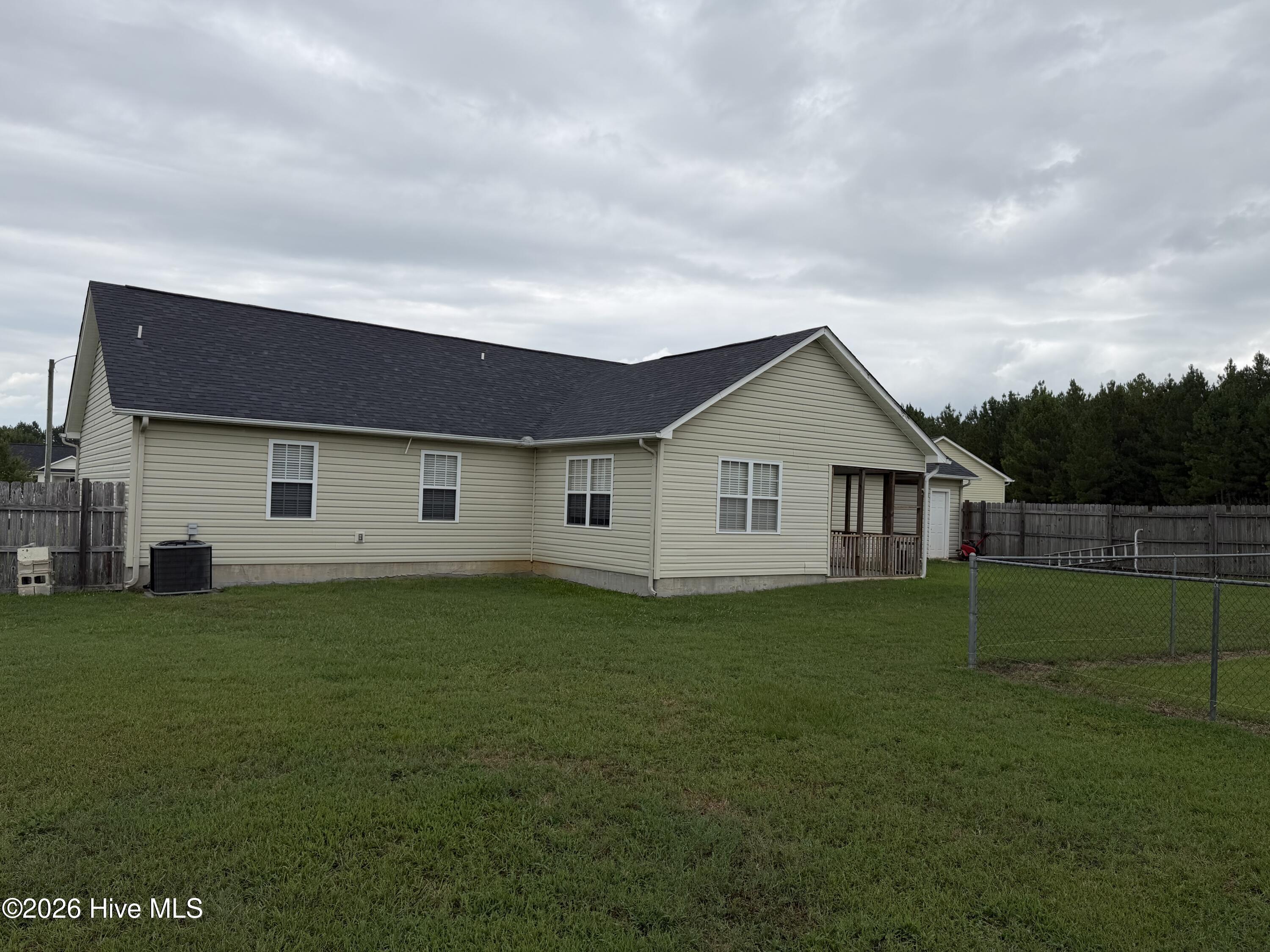 136 Annie Road Richlands, NC 28574 - Photo 19 of 20