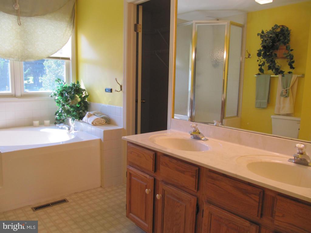 12 Alice Avenue Lititz, PA 17543 - Photo 14 of 25