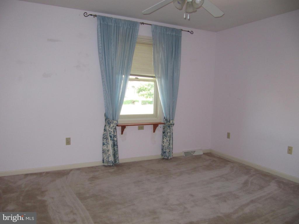 12 Alice Avenue Lititz, PA 17543 - Photo 16 of 25
