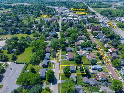 $375,000 | 10809 North Church Street, Huntley, IL 60142