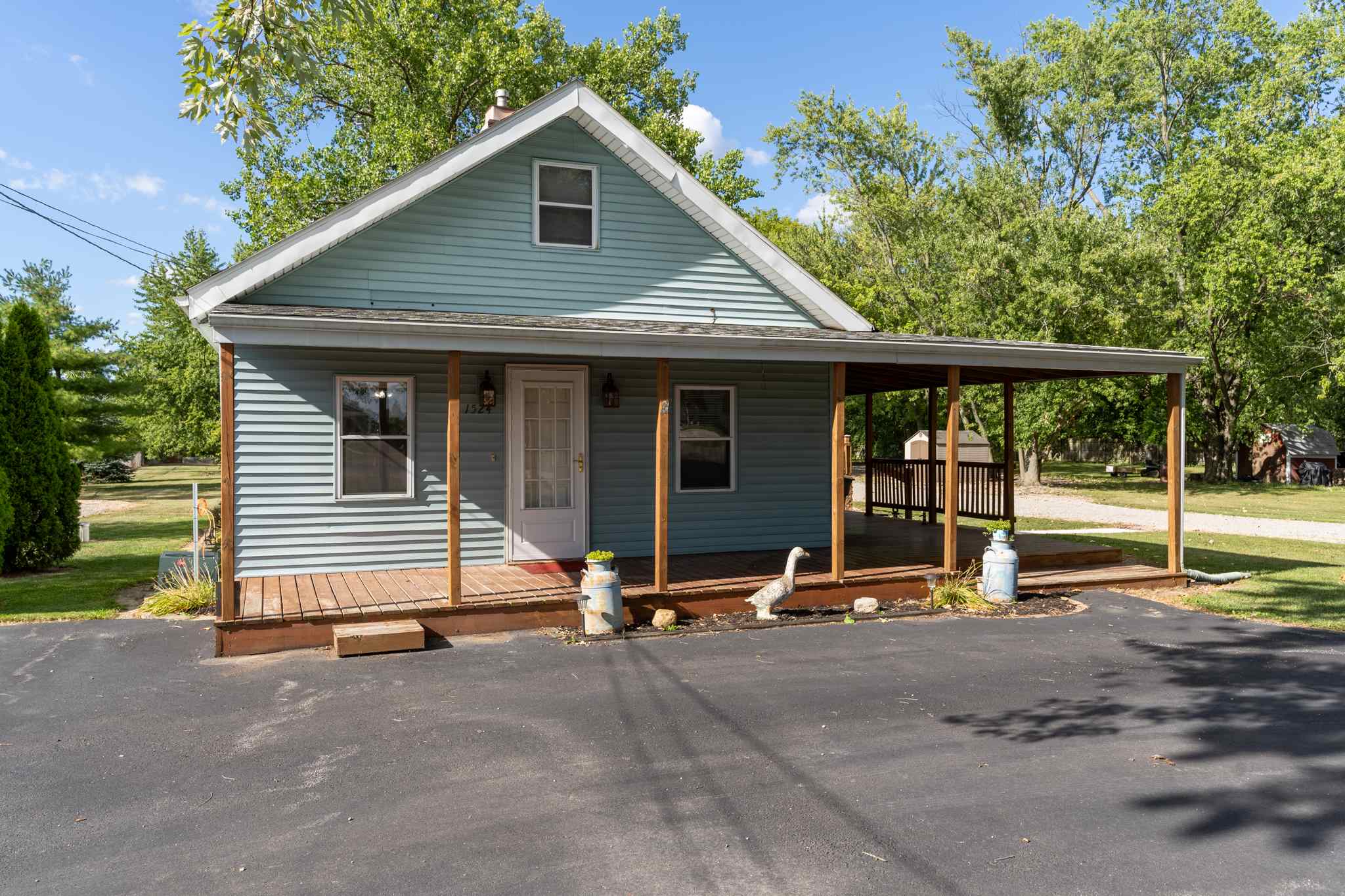 1524 Rabus Drive Fort Wayne, IN 46825 - Photo 1 of 27