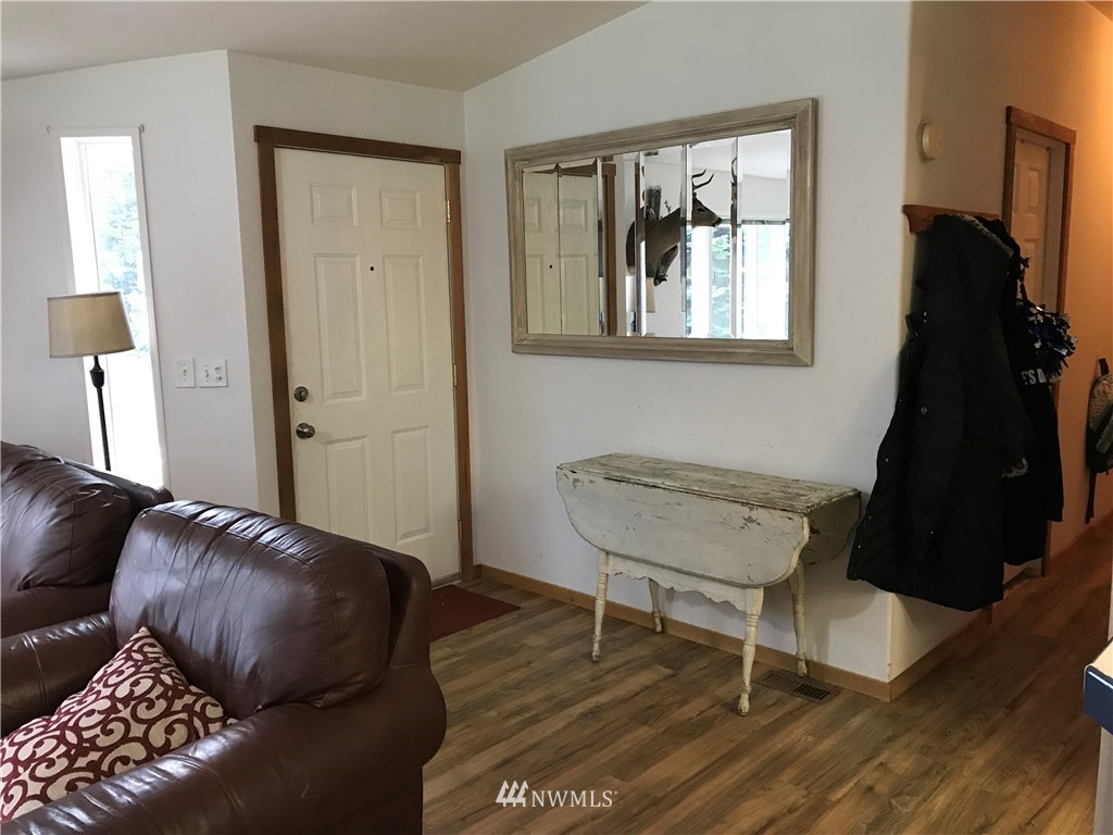 210 Cloquallum Road Elma, WA 98541 - Photo 3 of 13 Gallery Image 3