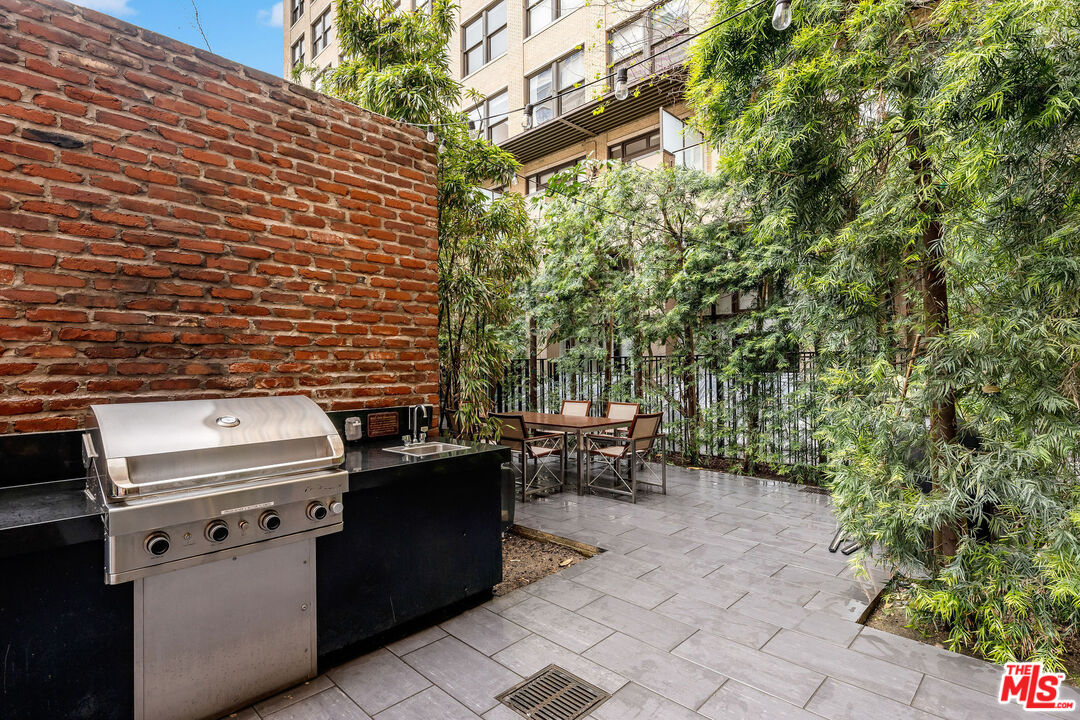 460 South Spring Street, Unit 1114 Los Angeles, CA 90013 - Photo 16 of 29 Gallery Image 16