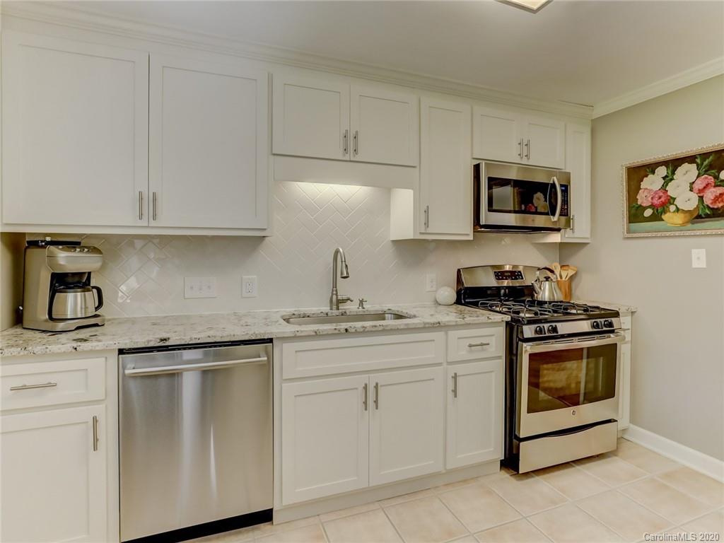 4621 Murrayhill Road Charlotte, NC 28209 - Photo 14 of 38 Gallery Image 14