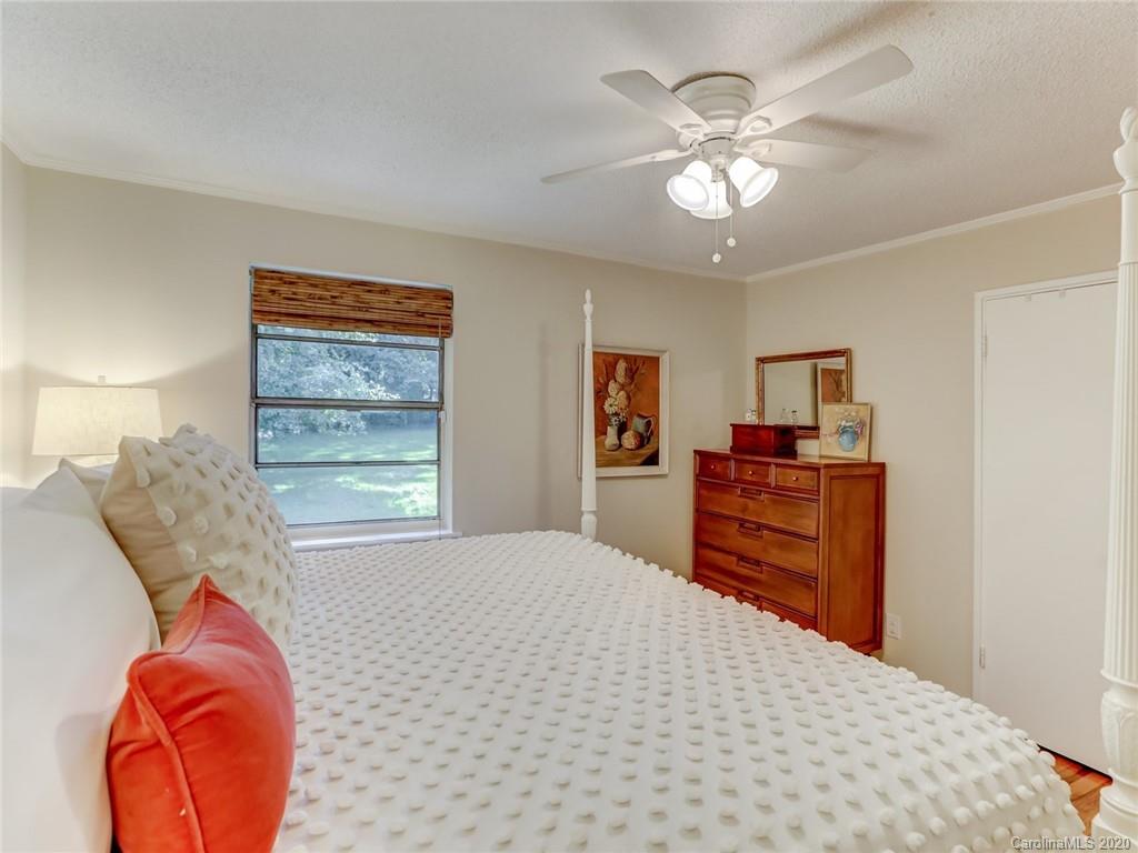 4621 Murrayhill Road Charlotte, NC 28209 - Photo 24 of 38 Gallery Image 24