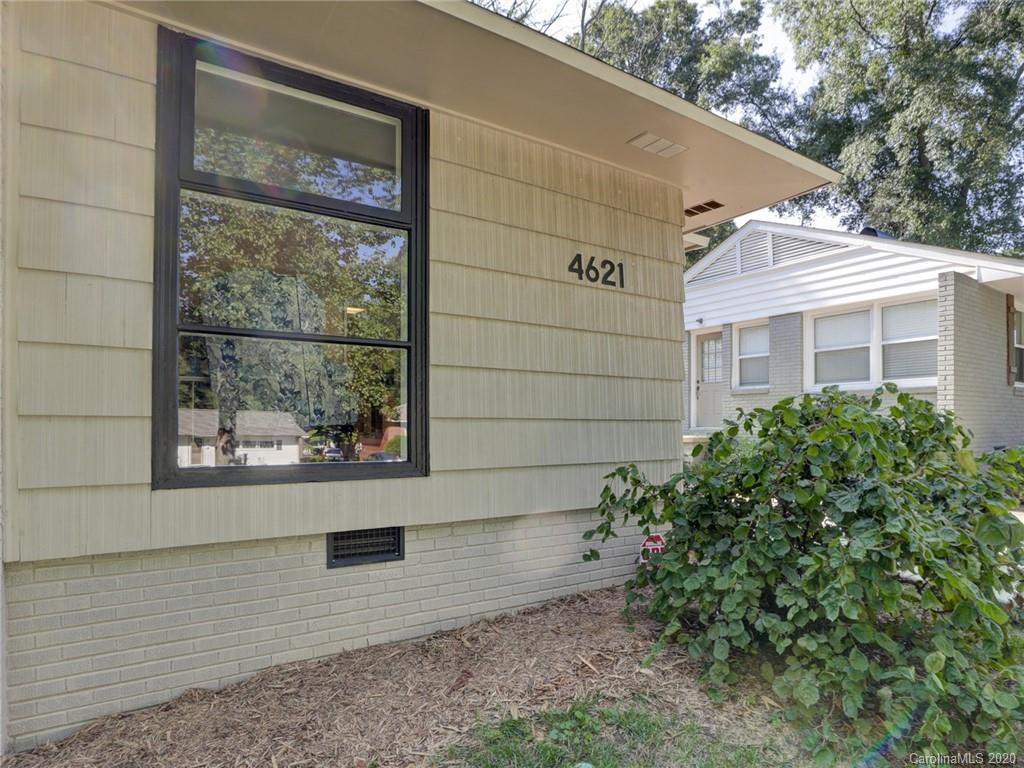 4621 Murrayhill Road Charlotte, NC 28209 - Photo 4 of 38 Gallery Image 4