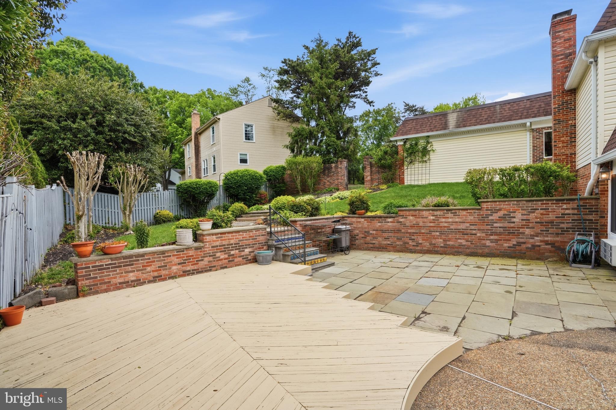 9614 Percussion Way Vienna, VA 22182 - Photo 43 of 45 a view of a backyard with a patio