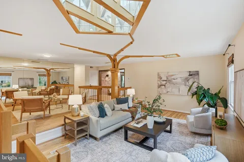 $1,375,000 | 9614 Percussion Way, Vienna, VA 22182