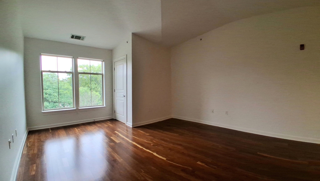 5 Repton Place, Unit 5409 Watertown, MA 02472 - Photo 3 of 27