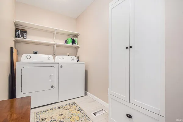 $389,900 | 2152 Heather Court, Warsaw, IN 46580